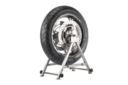 ОБІД КОЛЕСА МОТОЦИКЛА HONDA HORNET СПЕРЕДУ