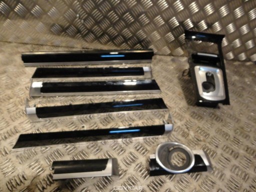 D102 - ДЕКОРАТИВНІ СМУГИ ДЕРЕВО ДЕКОР PORSCHE CAYENNE 7P5 1