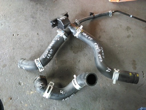 25411-J9100 25411-J9000 - HYUNDAI KONA 2018 1,0 T-GDI ШЛАНГ ТРУБА ВОДОПРОВОД