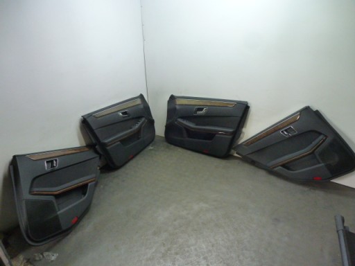 Бекон обивка левой передней двери MERCEDES W212