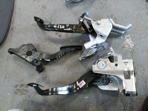 HYUNDAI i30 III 2017-педаль сцепления газового тормоза