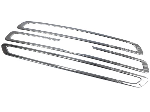 Передняя решетка радиатора Ford Transit 2013+