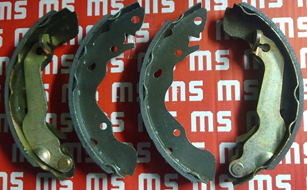 BRAKE SHOES BRAKES MANUAL KIA CERATO SET LODZ photo 3 - milautoparts-fr.ukrlive.com