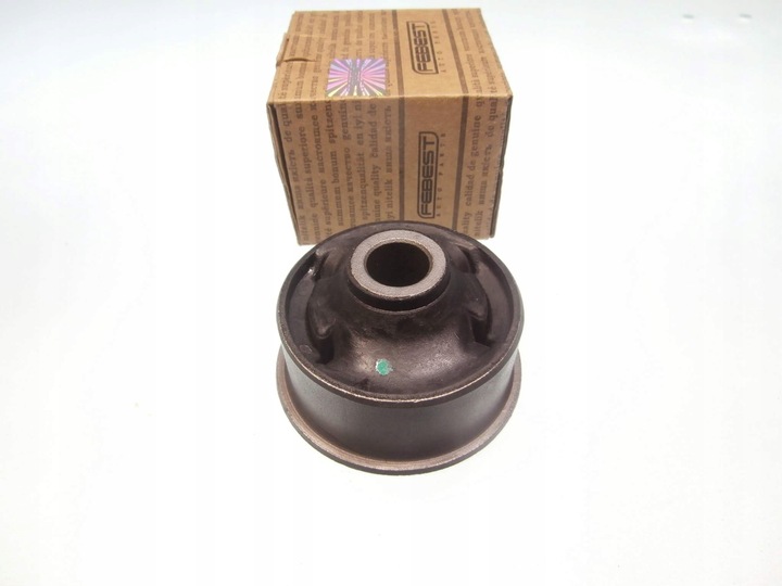 LEXUS 300H NX200 CT200H HS250H BUSHING SWINGARM FRONT photo 2 - milautoparts-fr.ukrlive.com