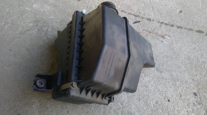 MITSUBISHI COLT 04-12 1.1 B CASING FILTER AIR MN130286 photo 1 - milautoparts-fr.ukrlive.com