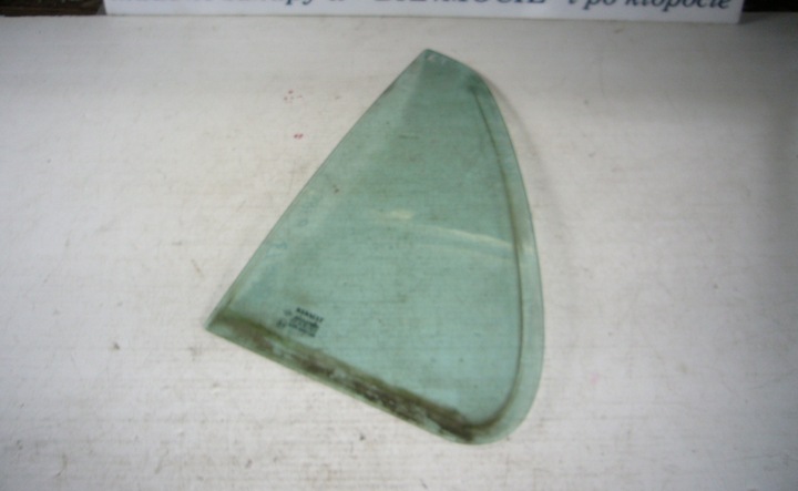 8819/3 GLASS DOOR REAR VENT WINDOW L P RENAULT CLIO I photo 1 - milautoparts-fr.ukrlive.com