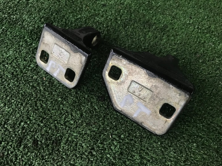 MERCEDES A CLASS W168 HINGES DOOR RIGHT REAR photo 2 - milautoparts-fr.ukrlive.com