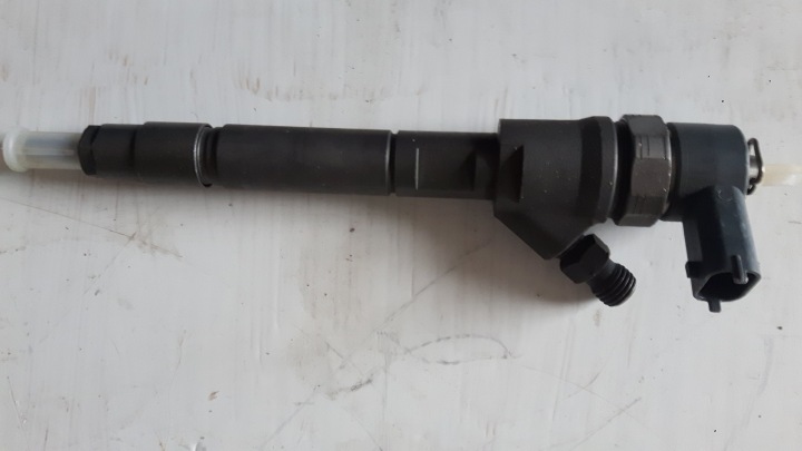 INJECTEUR COMMON RAIL BOSCH CRI 0445110261
