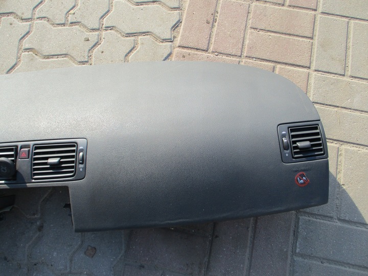 DASH PANEL DISTRIBUTION VOLVO V50,S40,C30,C70 2004-12 photo 4 - milautoparts-fr.ukrlive.com