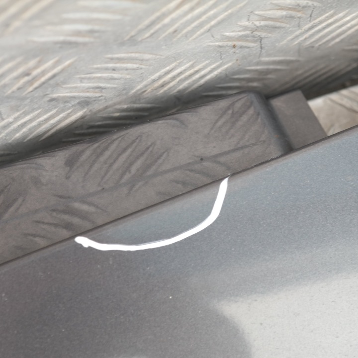 BMW E87 REVÊTEMENT SEUIL DROIT SPARKLING GRAPHITE
