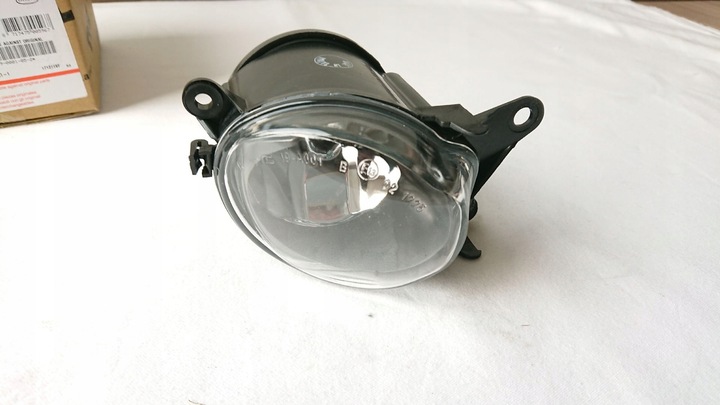 TYC 19-0001-05-2 PHARE ANTIBROUILLARD DROITE AUDI A4