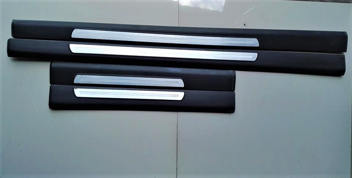 AUDI A6 C6 MOULDINGS FOR SILLS SET 4F0853376C photo 1 - milautoparts-fr.ukrlive.com