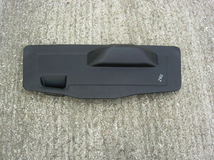 PROTECTION ARRIÈRE COUVERCLES SEAT IBIZA 6K6867601 WARSZAWA+ photo 1 - milautoparts.fr