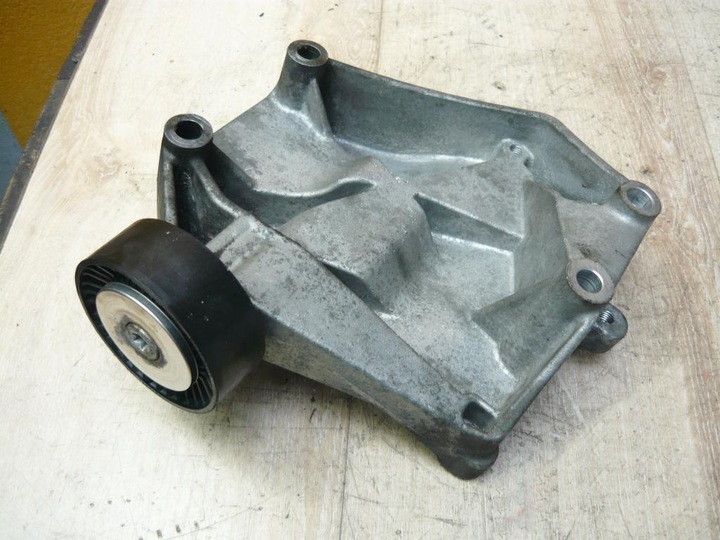 SUPPORT OPEL VECTRA ASTRA ZAFIRA 1.9 CDTI NR 55187675 photo 1 - milautoparts-fr.ukrlive.com