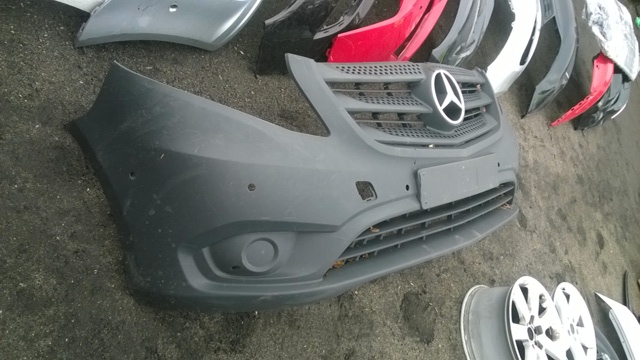 MERCEDES VITO 2014 VIANO W-447 FRONT BUMPER photo 2 - milautoparts-fr.ukrlive.com