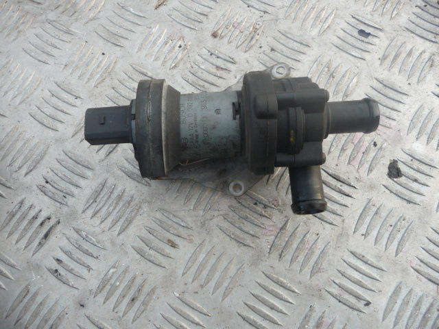 PUMP ROTATION WATER 1J0965561A VW PASSAT B5 FACELIFT photo 1 - milautoparts-fr.ukrlive.com