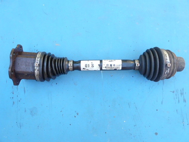 Полуось передняя левая передняя audi a4 b8 a5 8k0407271c, Цена
