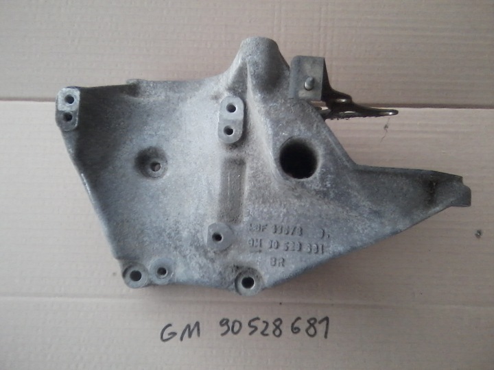 Saab 95 9-5 3, 0 v6 кронштейн двигуна тримач 90528681, Ціна