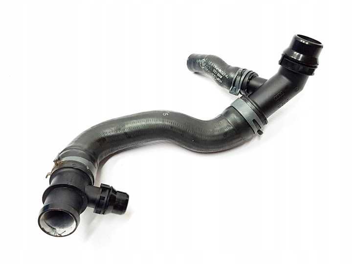 Патрубок системи охолодження audi a4 b9 8w0122293ae 8w0121140, Ціна
