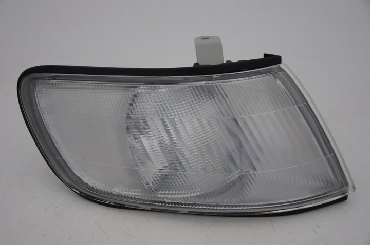 Subaru legacy 1992-1994 поворотник правый новый, Цена