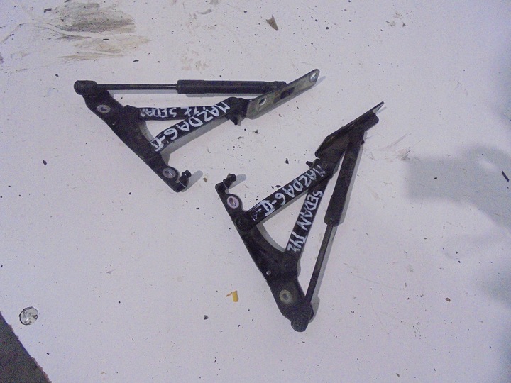 фото №1, Петлі кришки зад mazda 6 ii sedan