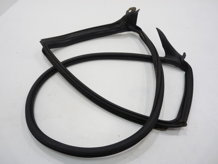 фото №1, Mbm vw arteon прокладка дверь зад правый 3g8868120