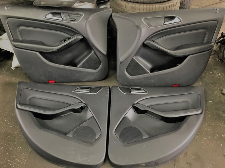 фото №1, Mercedes b клас w246 боковина оббивка двері зад