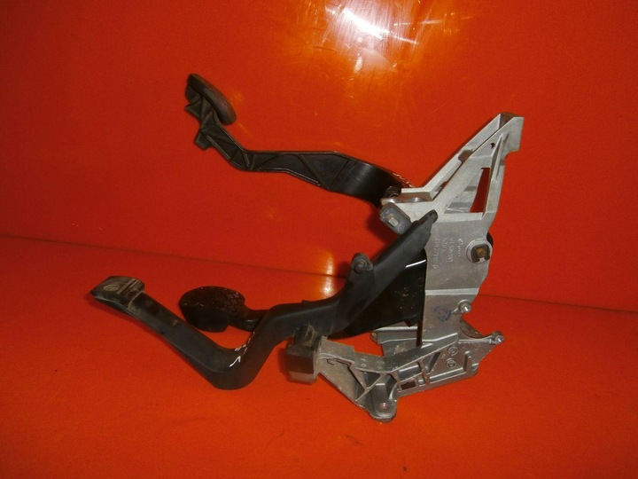 фото №6, Педалі gaz гальмо зчеплення audi a4 b5 8d1721117d
