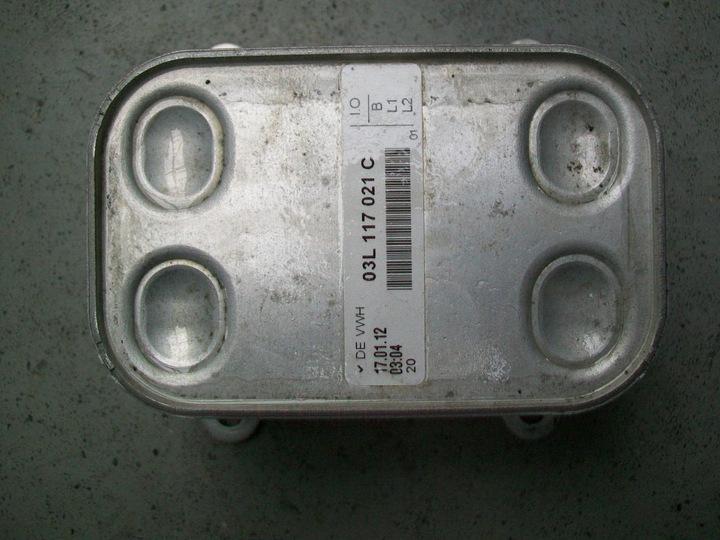 фото №1, Радіаторів масла 03l117021c vw crafter t5 2.0tdi