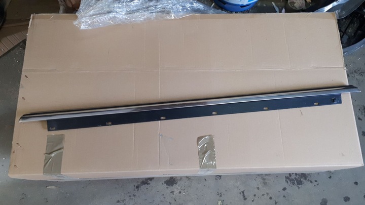 фото №10, Audi a8 d3 планка накладка 4e0853763d левый зад