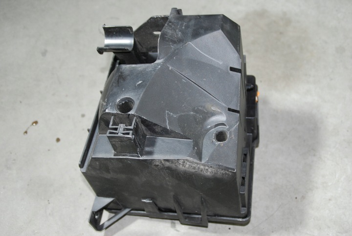 фото №3, Trafic ii корпус коробка предохранителей