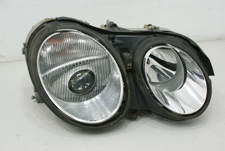 фото №1, Відбивач відбивач лампи правої фара передній рестайлінг mercedes cl w215