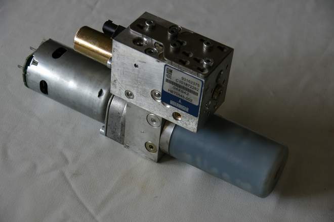 фото №7, Opel tigra b амортизатор насос дах 93162375 łódź