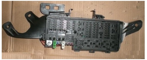 фото №1, Коробка предохранителей mercedes gl 164 4.2cdi