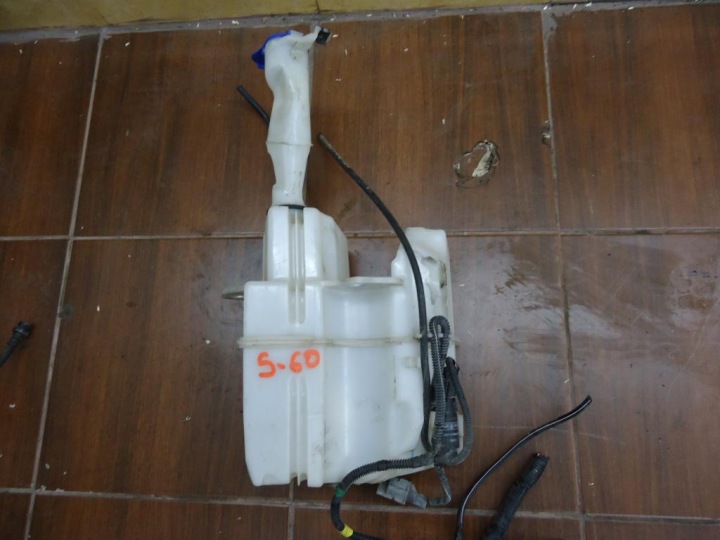 VASCHETTA SERBATOIO ACQUA TERGICRISTALLI VOLVO S60 S-60 V-70 04-08