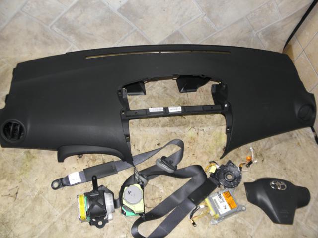 TOYOTA YARIS 1.5 16V 08R. Kit Airbag complet tableau de bord Ceinture de sécurité avant