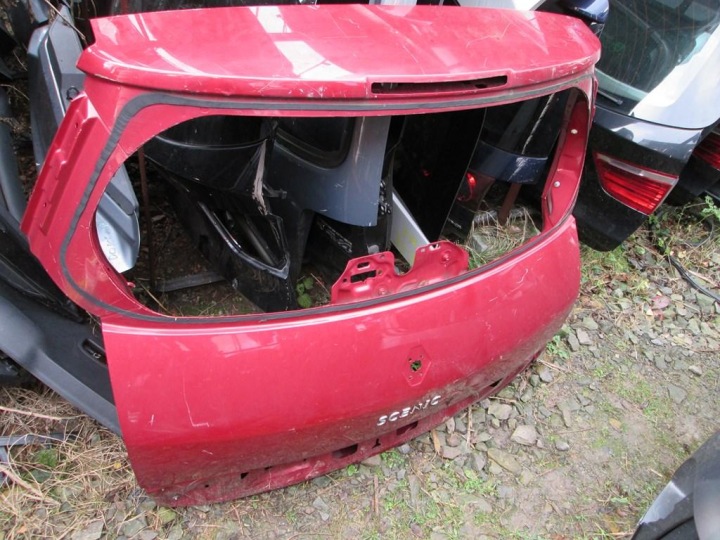 MALLE / HAYON COFFRE PORTE ARRIÈRE RENAULT SCENIC 2 II