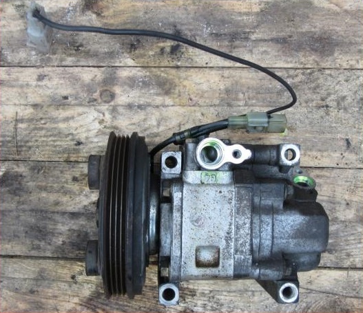 MAZDA 323F BJ 1,5 compressor of the air conditioning H12A0AH4E