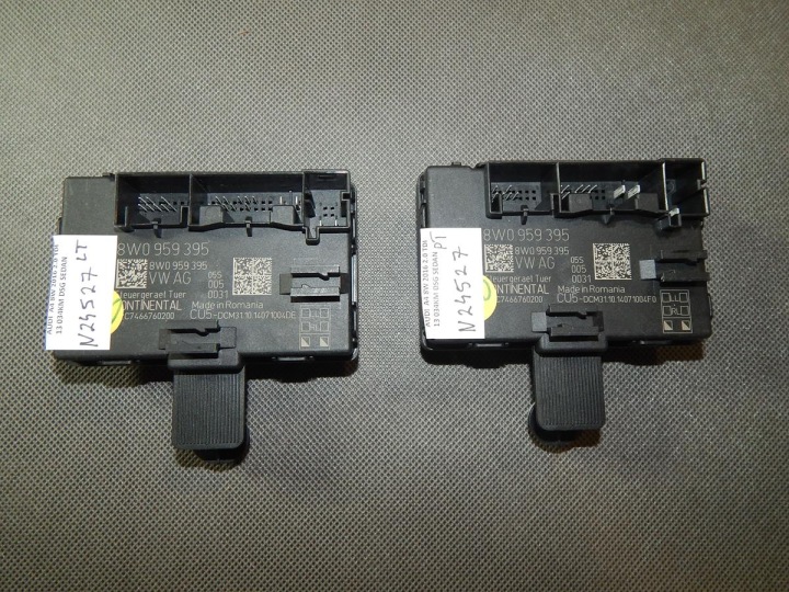 AUDI A4 B9 modul dvere zadok 8W0959395