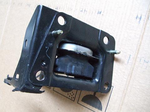 фото №2, Citroen c2 c3 207 1,4hdi кронштейн подушка двигуна