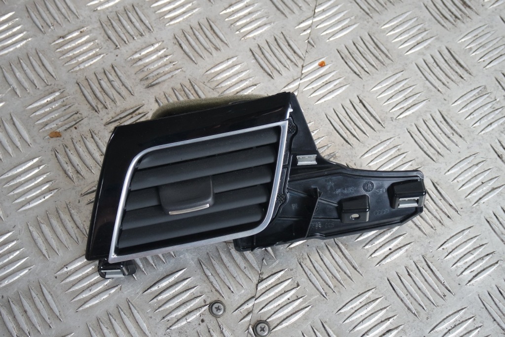 фото №1, Правая решётка обдув консоли audi a8 4h 4h1820901c