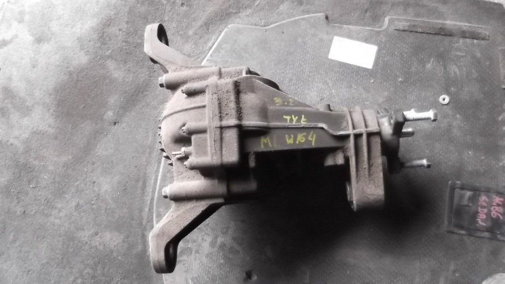 Купити Міст задній 4460310037 mercedes ml w164 3.2 v6 cdi