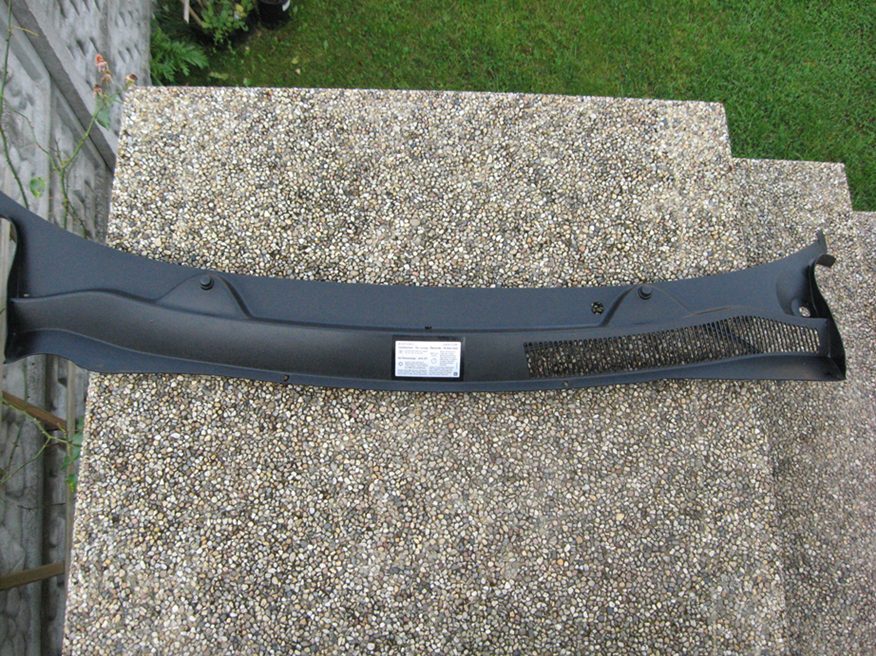 фото №1, Жабо пластиковий --- opel corsa d !!!