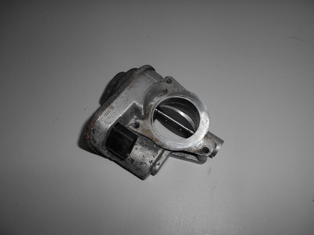 фото №1, Дросельна заслінка audi a8 d3 057128063