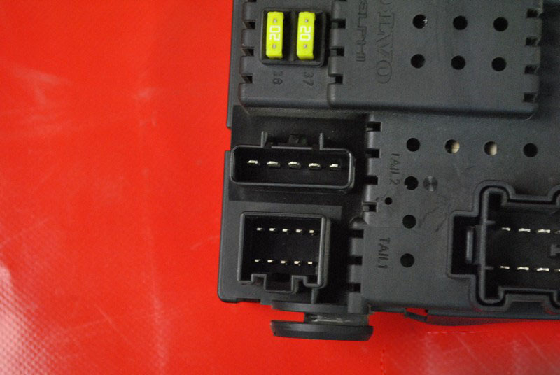 фото №6, Коробка предохранителей volvo xc70 2 ii 2.4 d 04r