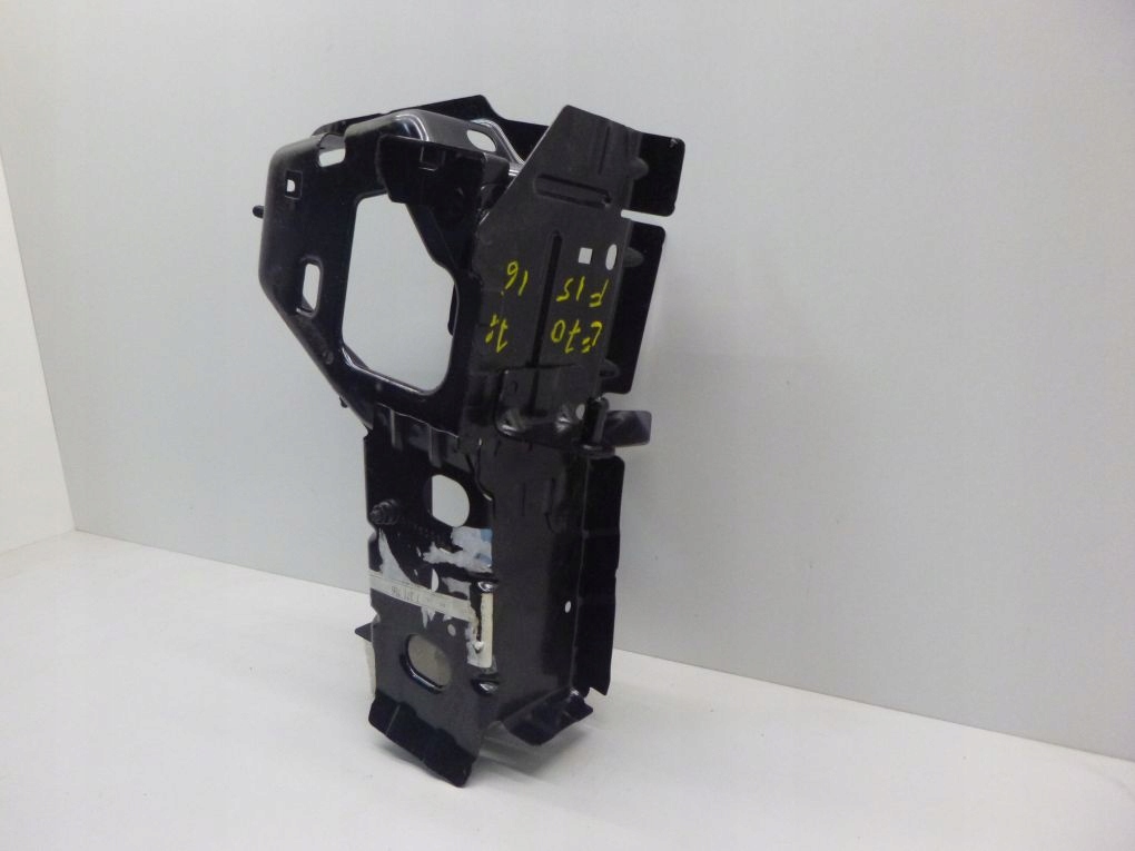 фото №7, Bmw x5 e70 x6 e71 f15 f16 кронштейн ніша колеса