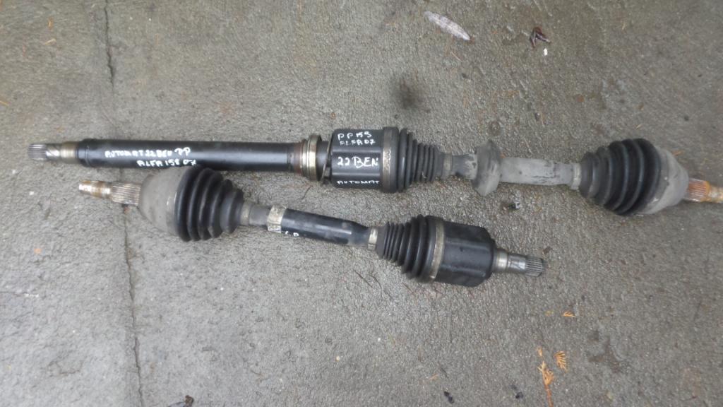 фото №1, Приводной вал левая alfa romeo brera 159 2.2 jts