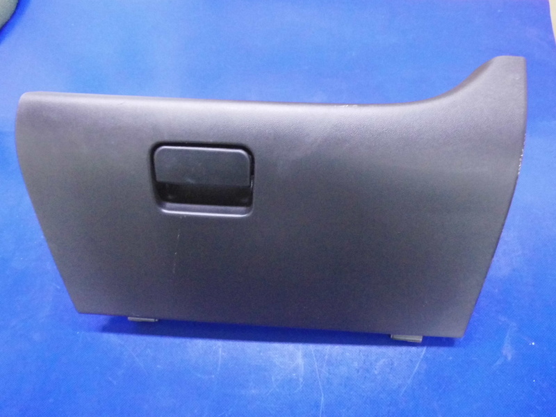 фото №1, Бардачок europa пассажира mitsubishi space star ii