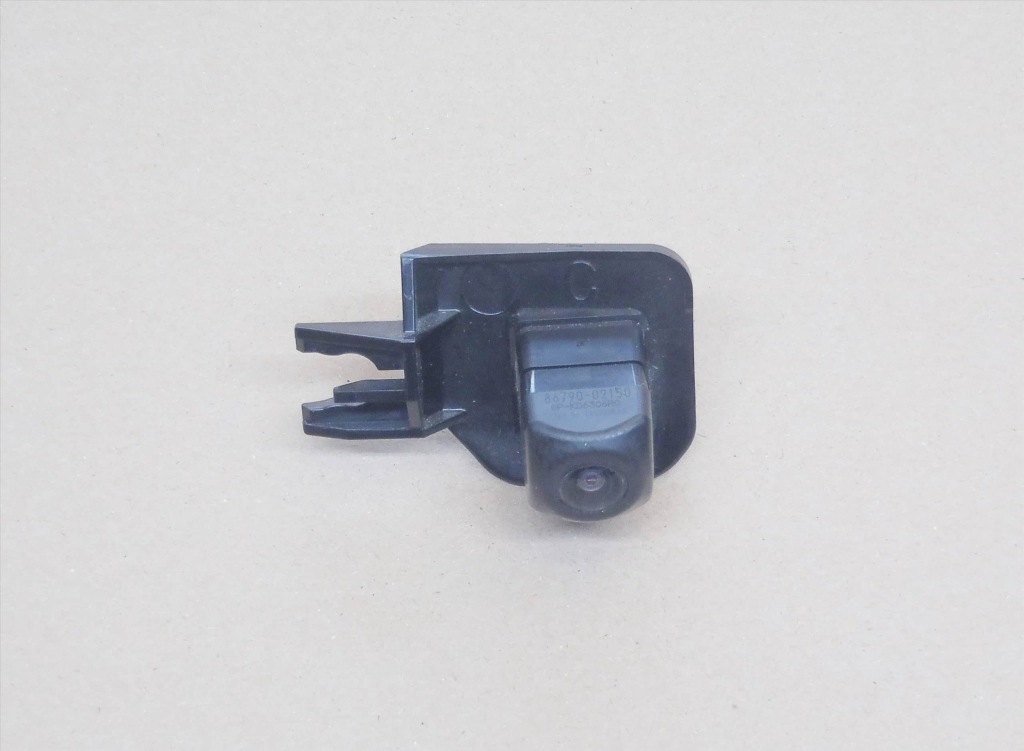 фото №1, Corolla e16 e18 16-19 камера крышки багажника задняя