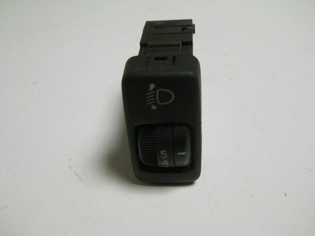 фото №1, Регулювання фари світла land cruiser 100